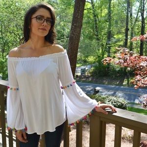 Pom Pom Very J off and on the shoulder top